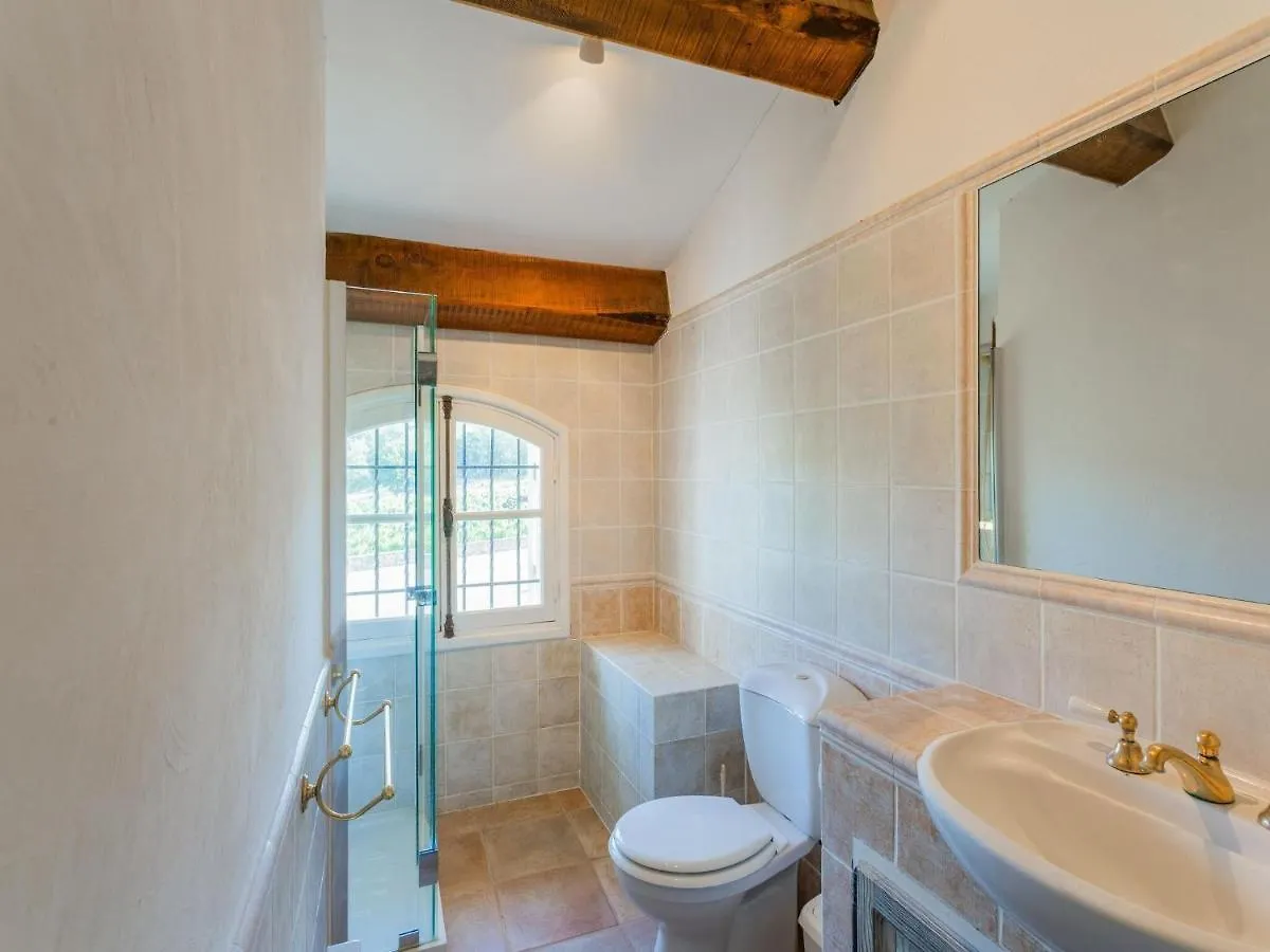 Apartment In Provence Castle With Pool Lorgues